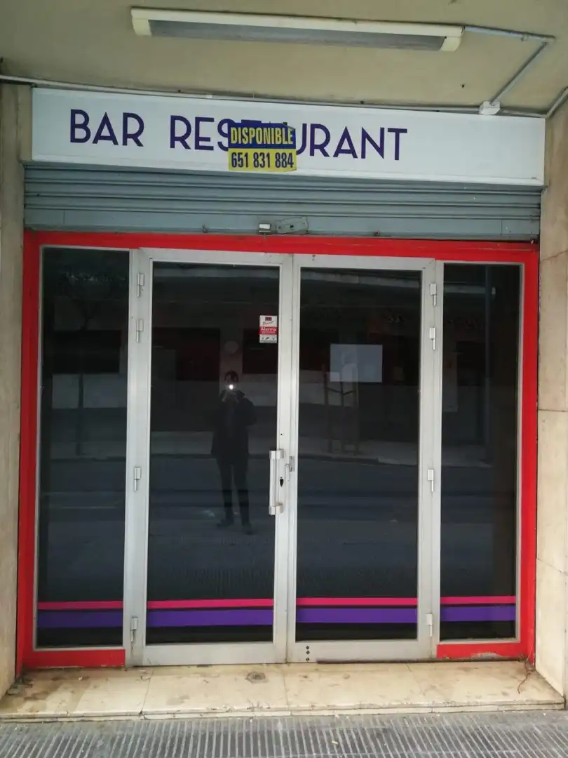 Local comercial en venda a Instituts - Universitat, imagen 5