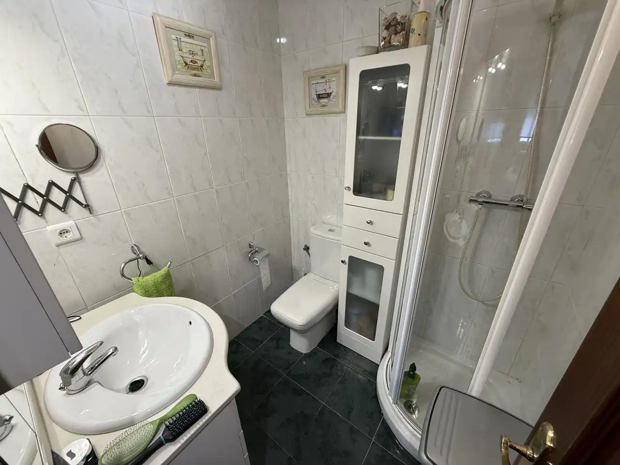 Baño de Piso en venta en Castro-Urdiales con Calefacción, Parquet y Terraza