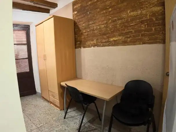 Bedroom of Flat for rent in Part Alta