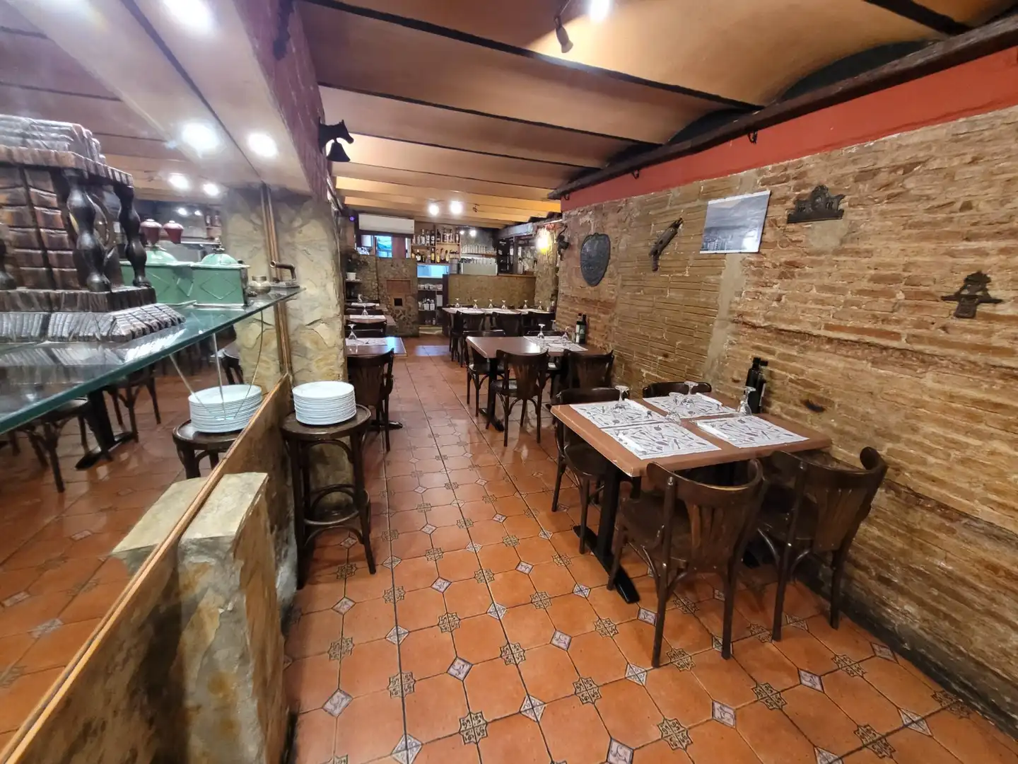 Local en traspaso en Barcelona con Aire acondicionado, Calefacción y Amueblado