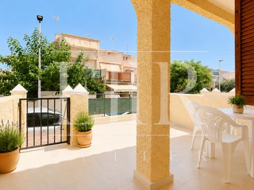 Casa bifamiliare con giardino in vendita a Santiago de la Ribera