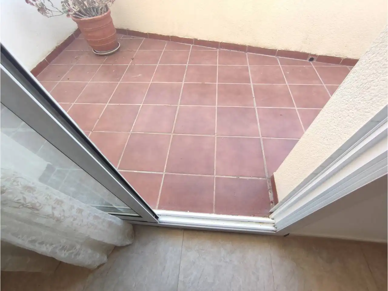 Terrassa de Casa o xalet en venda en La Granada amb Aire condicionat, Calefacció i Jardí privat