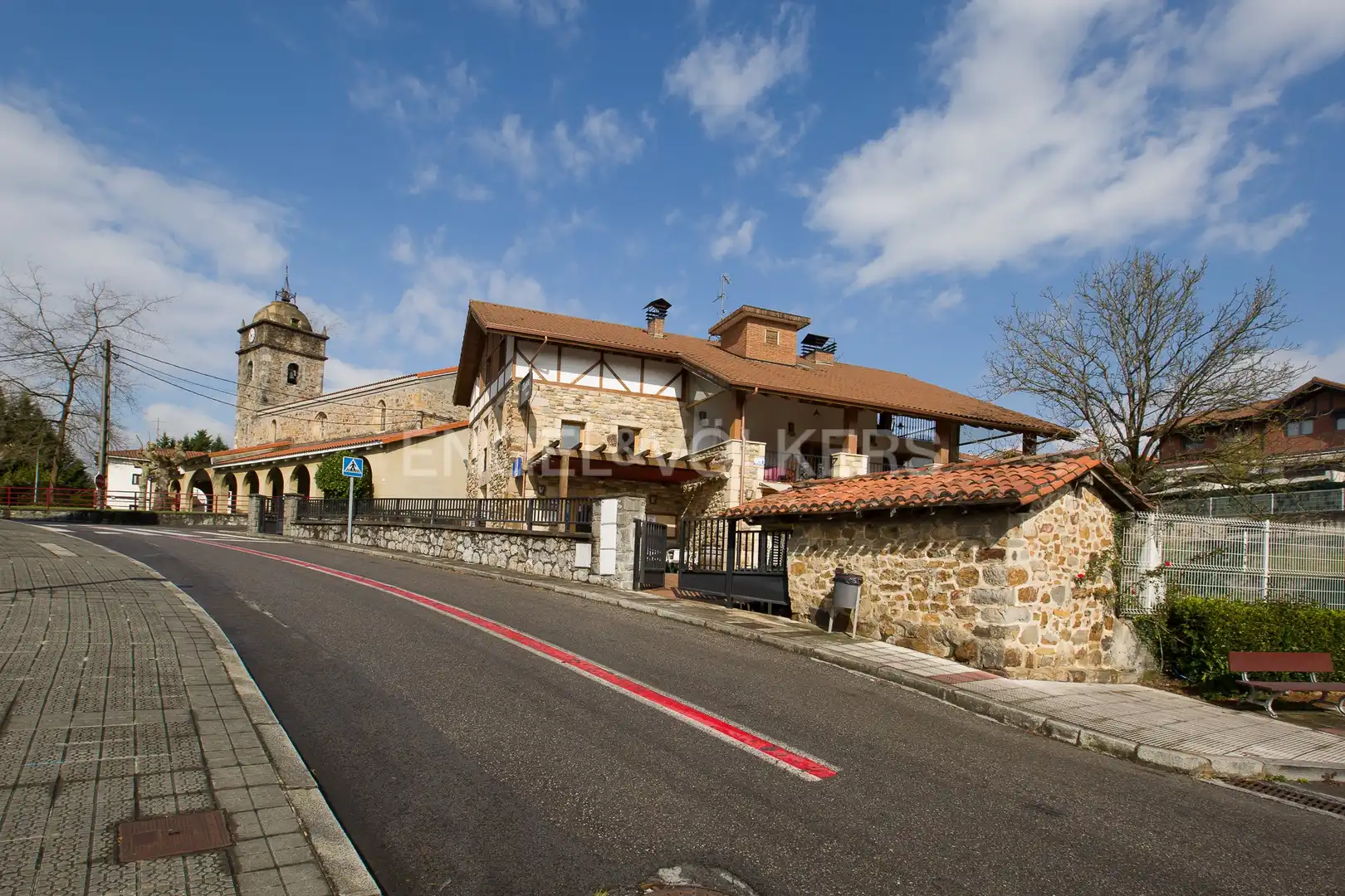 Vista exterior de Casa o chalet de alquiler en Zaratamo con Aire acondicionado, Calefacción y Terraza