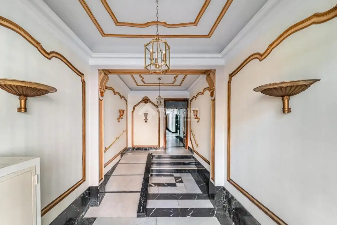 Wohnung zum Verkauf in Madrid mit Parkett