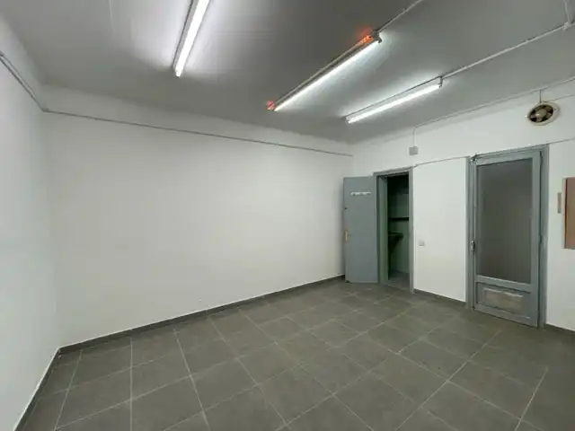 Business premises for sale in Carrer de Sant Antoni Maria Claret, imagen 3