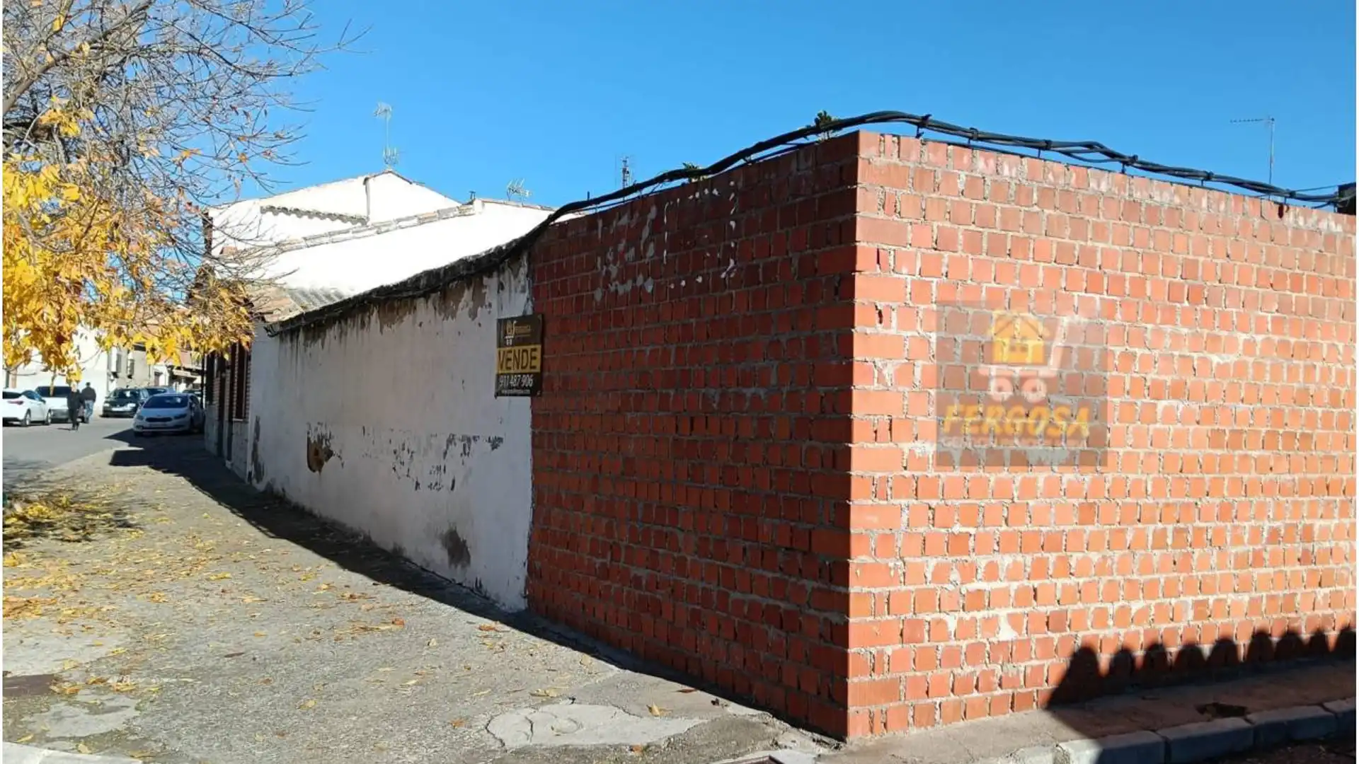 Vista exterior de Terreno industrial en venta en La Puebla de Montalbán