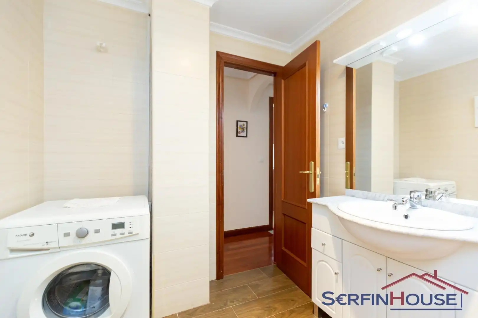 Baño de Piso en venta en Santoña con Calefacción y Terraza