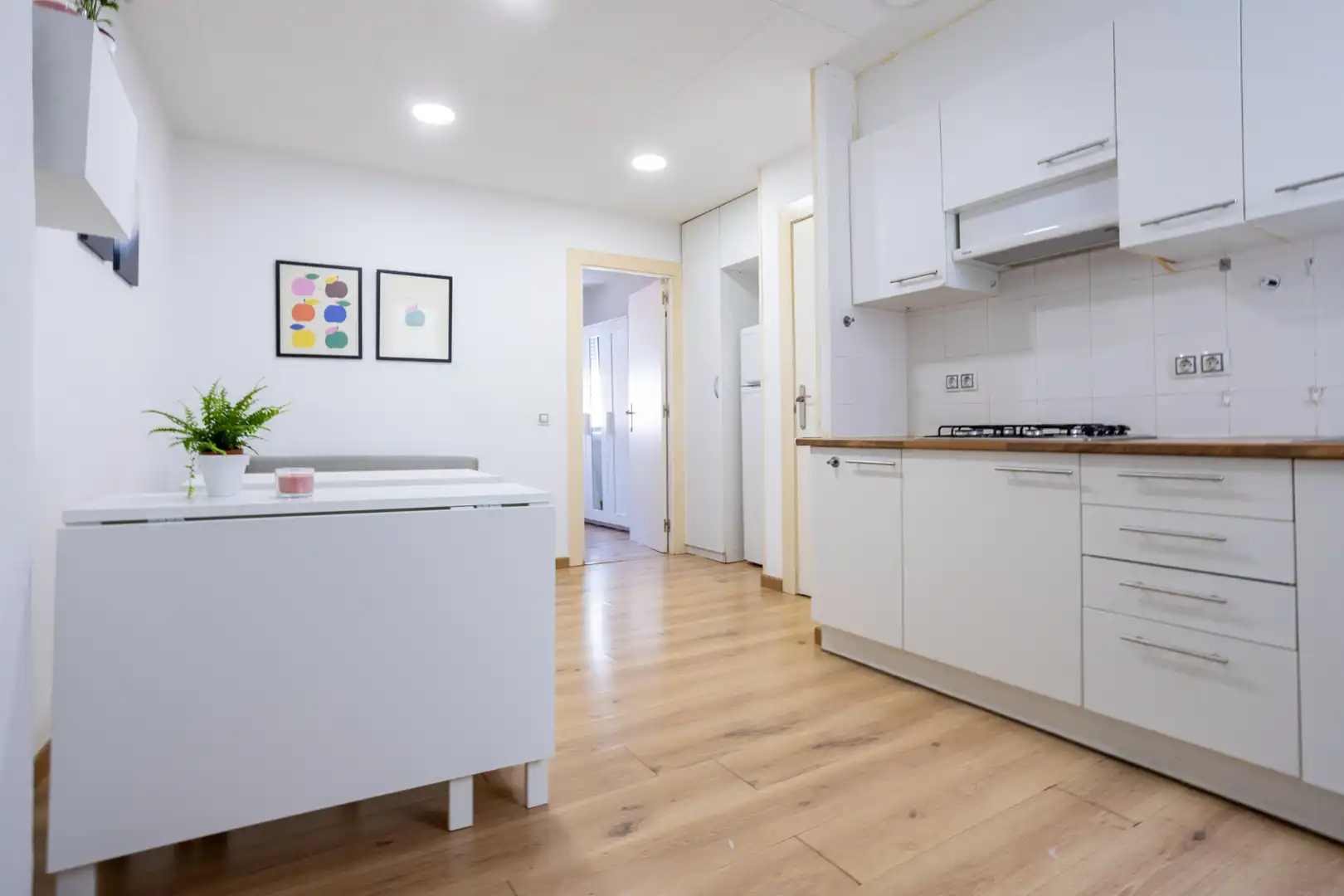 Cocina de Apartamento de alquiler en Barcelona con Parquet, Amueblado y Lavadora
