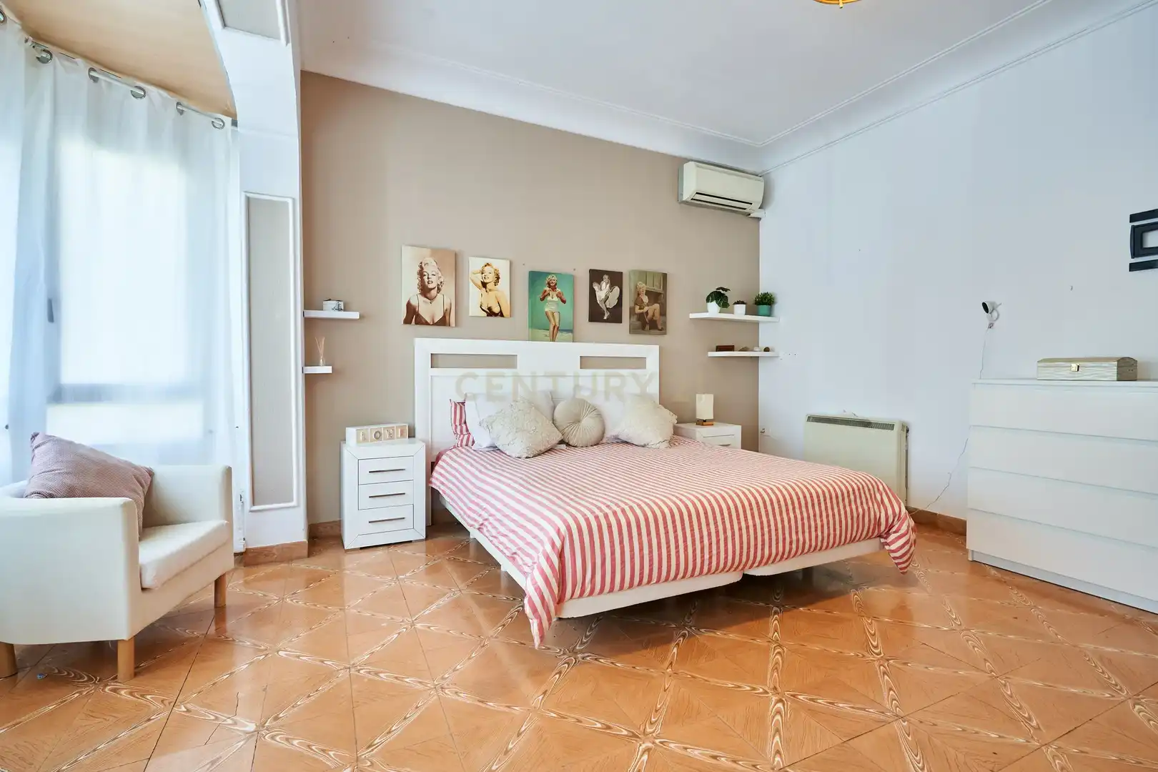 Houses for sale in Carrer de César Cataldo, 55, Benicarló, Spain, 55, Puerto