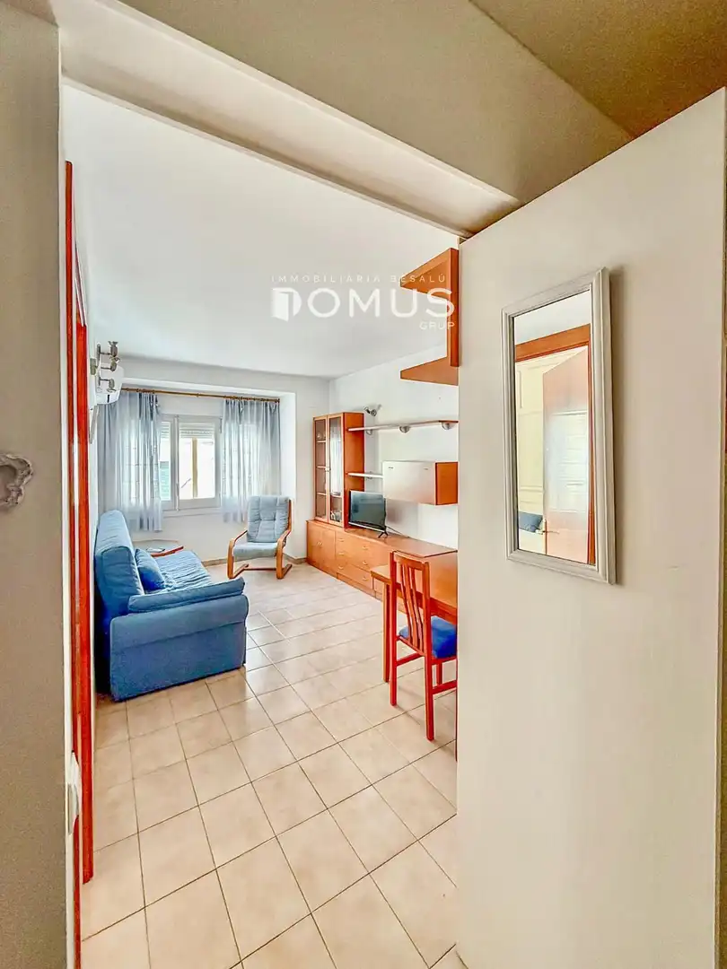 Wohnzimmer von Wohnung zur Miete in L'Escala mit Klimaanlage, Heizung und Terrasse
