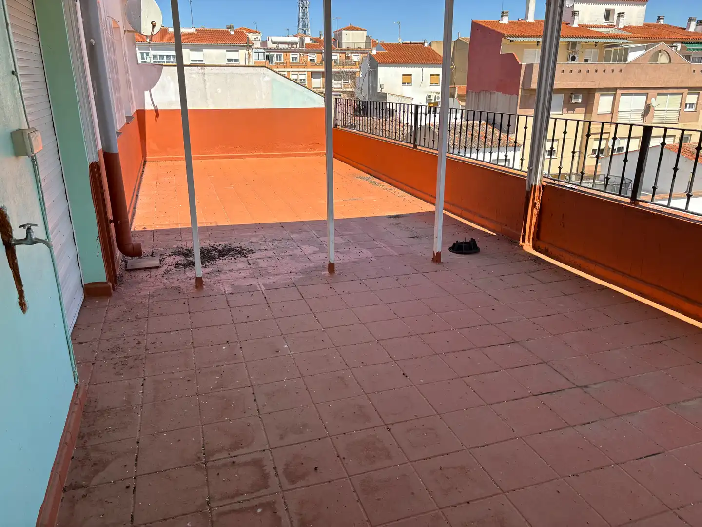 Flat with terrace for sale in Travesía de Torres, imagen 5