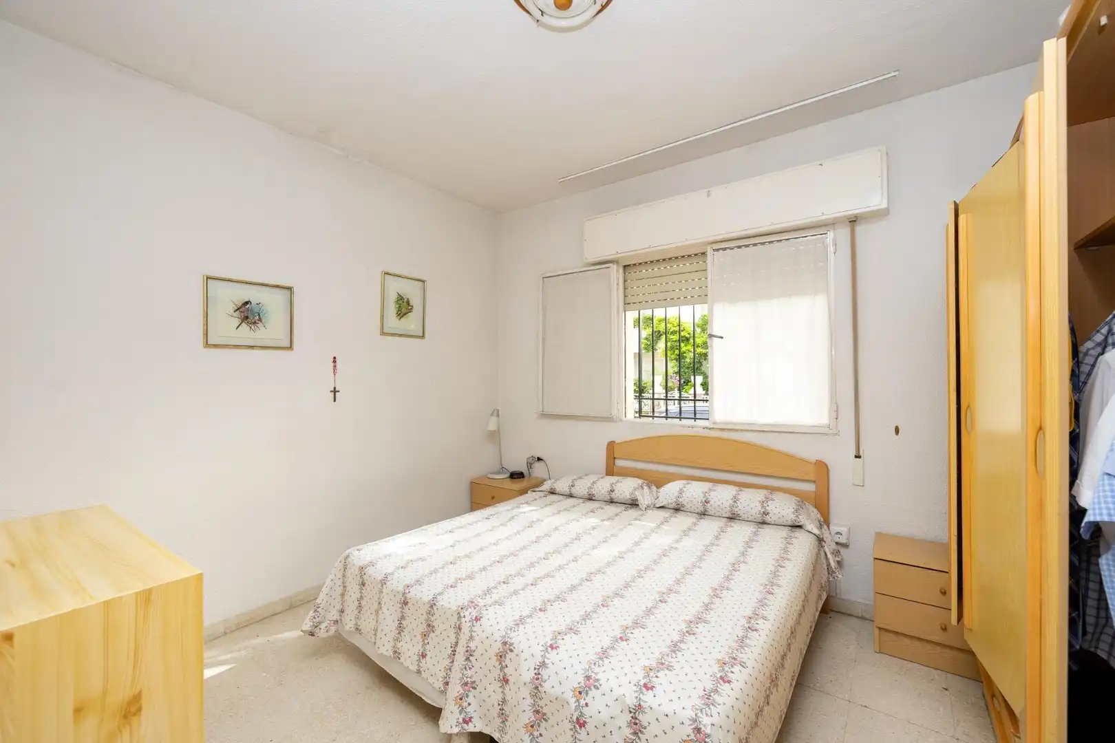 Habitación de Casa o chalet en venta en Armilla con Aire acondicionado, Calefacción y Jardín privado