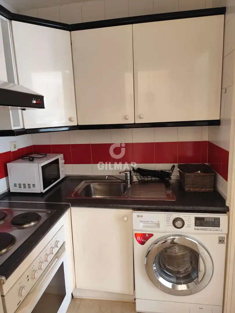 Cocina de Apartamento de alquiler en Sevilla con Calefacción y Amueblado