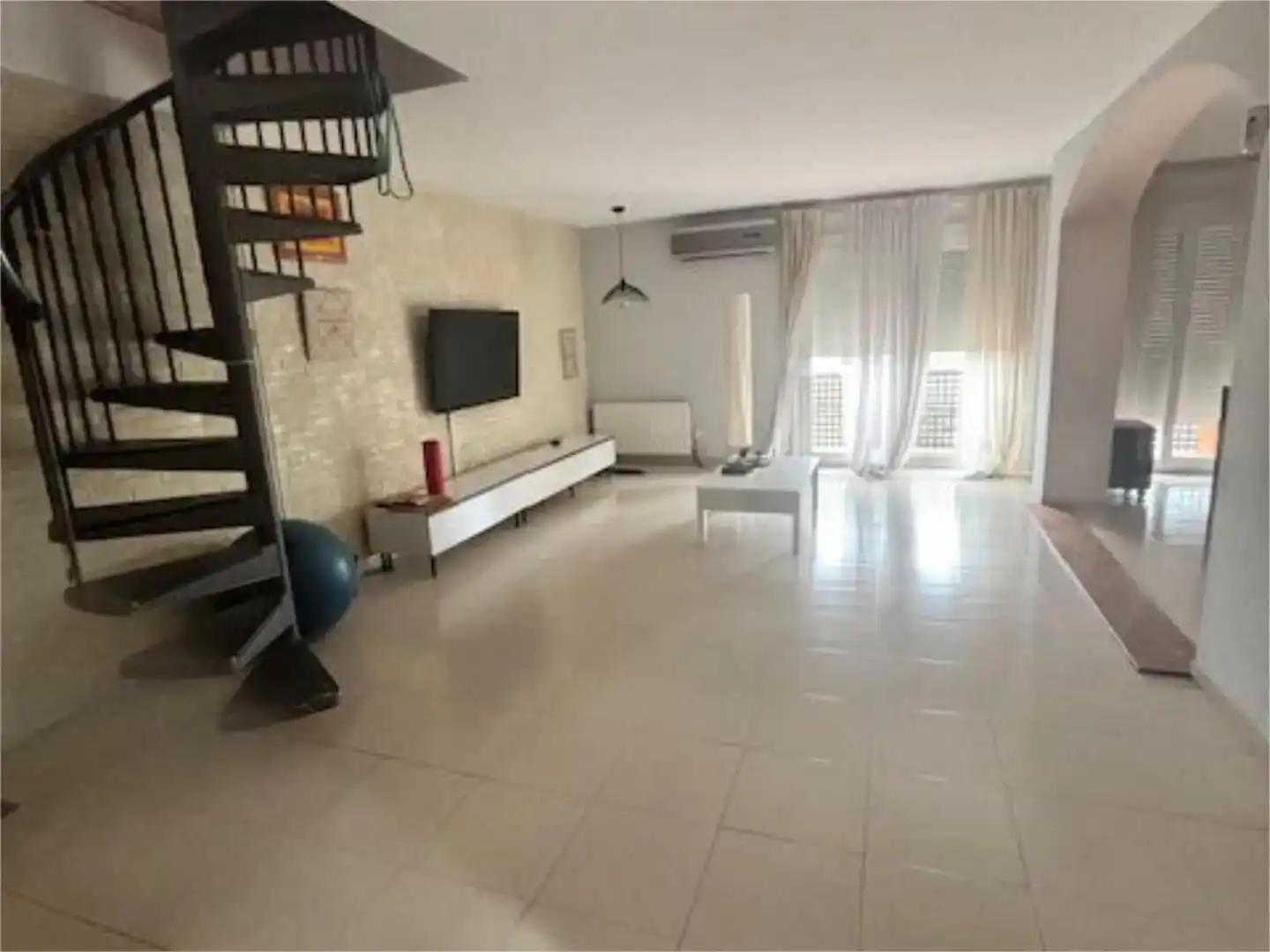Sala d'estar de Dúplex en venda en Santa Cristina d'Aro amb Aire condicionat, Piscina i Balcó