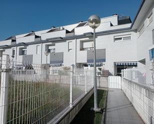 Vista exterior de Casa adosada en venda en Piélagos