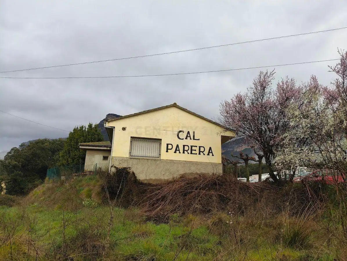 Vista exterior de Local en venta en L'Espunyola con Aire acondicionado y Alarma