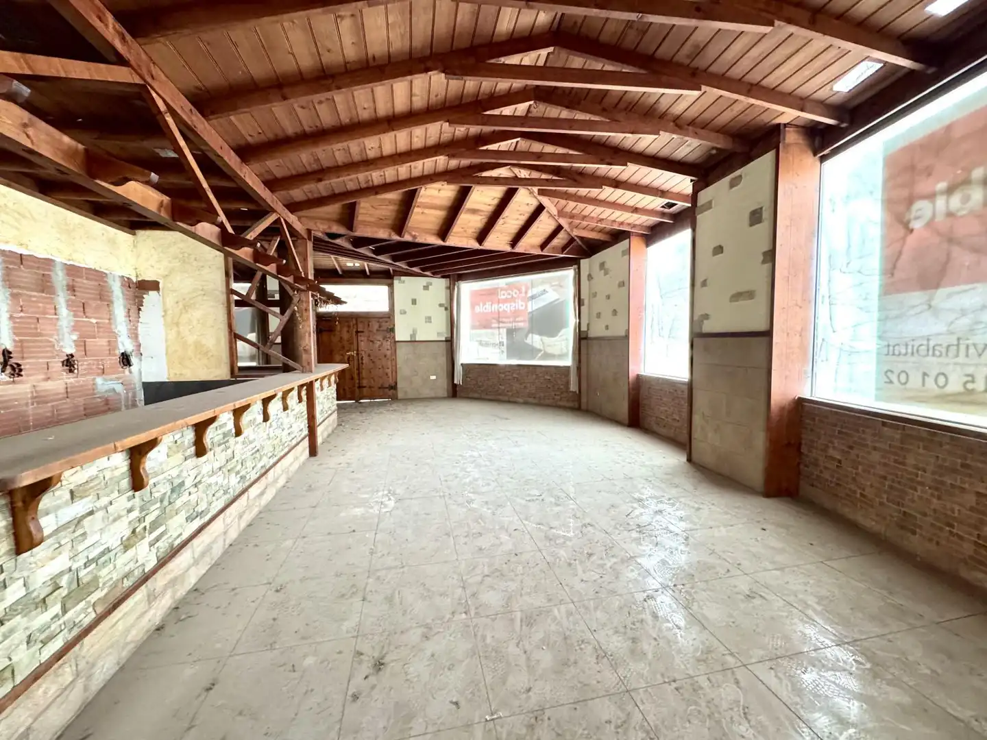 Local comercial de lloguer a Avenida DUQUE DE TAMAMES, imagen 4