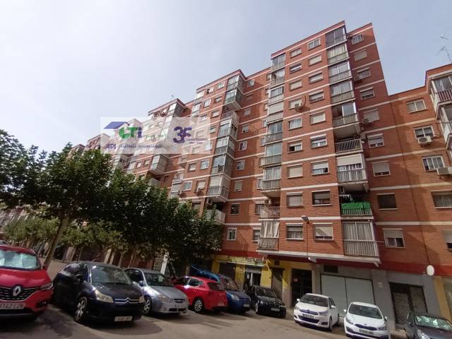 Piso en Venta en Av. San Juan de la Peña  en Salvador Allende