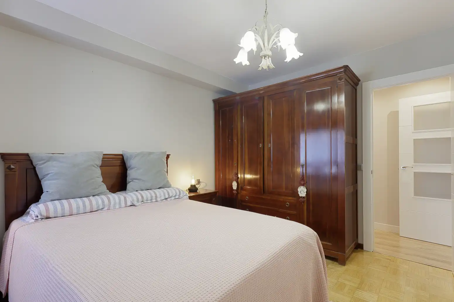 Schlafzimmer von Wohnung zum Verkauf in Gijón  mit Heizung und Parkett