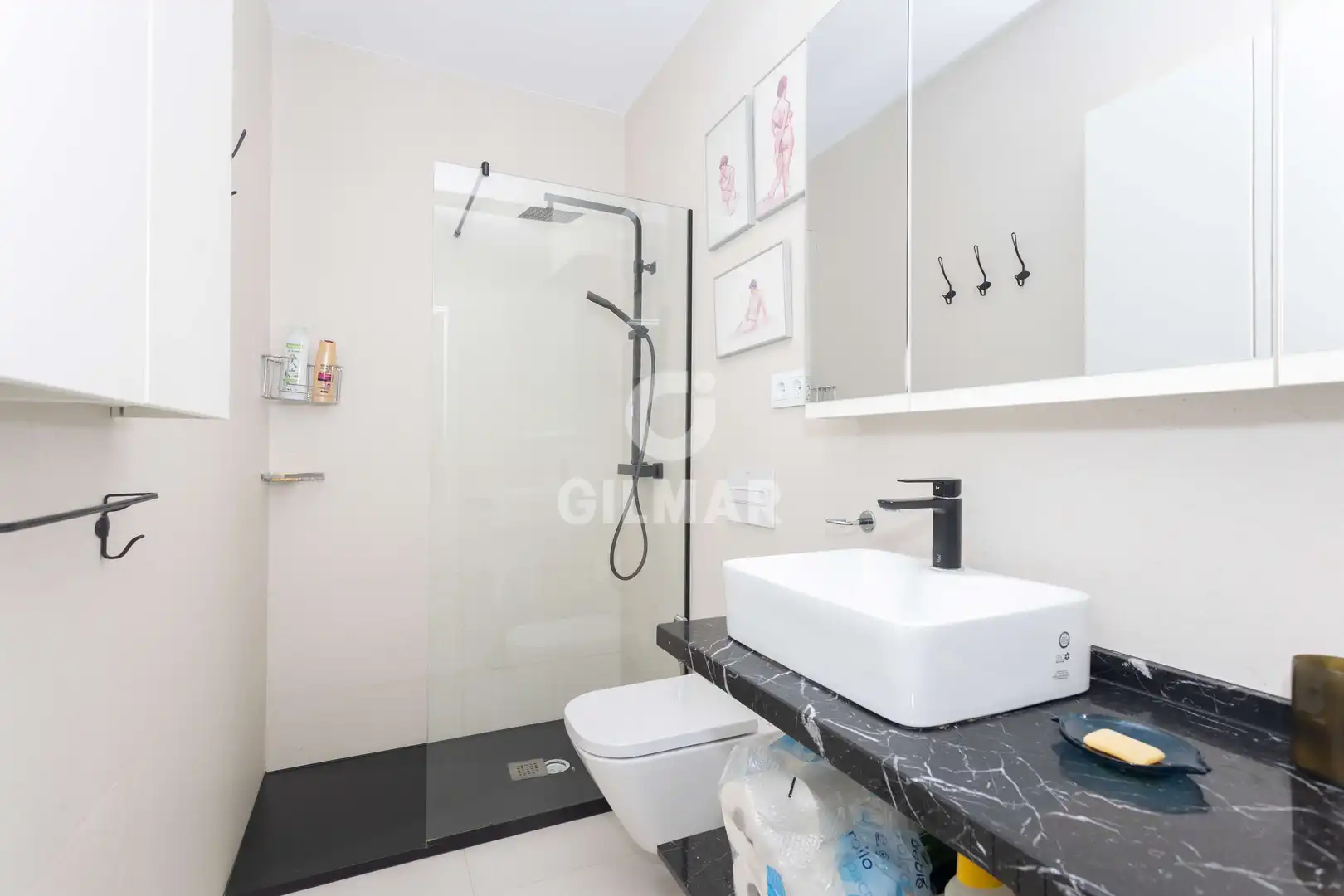 Baño de Piso en venta en Madrid con Calefacción y Balcón