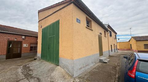 Foto 3 de Casa adosada en venda a Plaza San Julian, 3, Muñosancho, Ávila