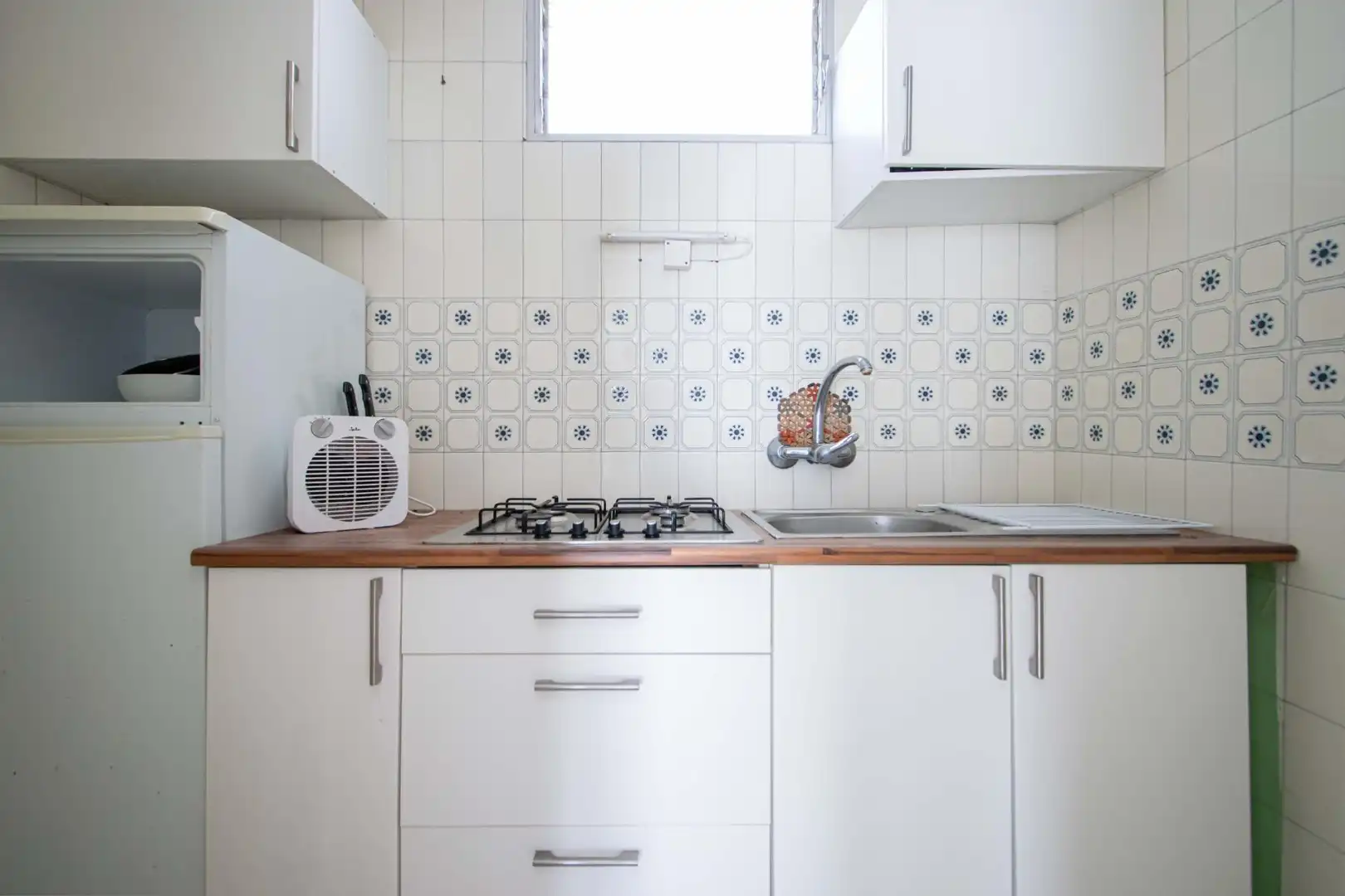Cuina de Casa o xalet en venda en Sevilla amb Jardí privat i Terrassa