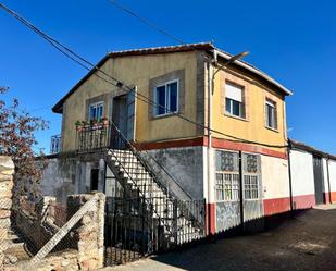 Vista exterior de Casa o xalet en venda en El Perdigón  amb Balcó