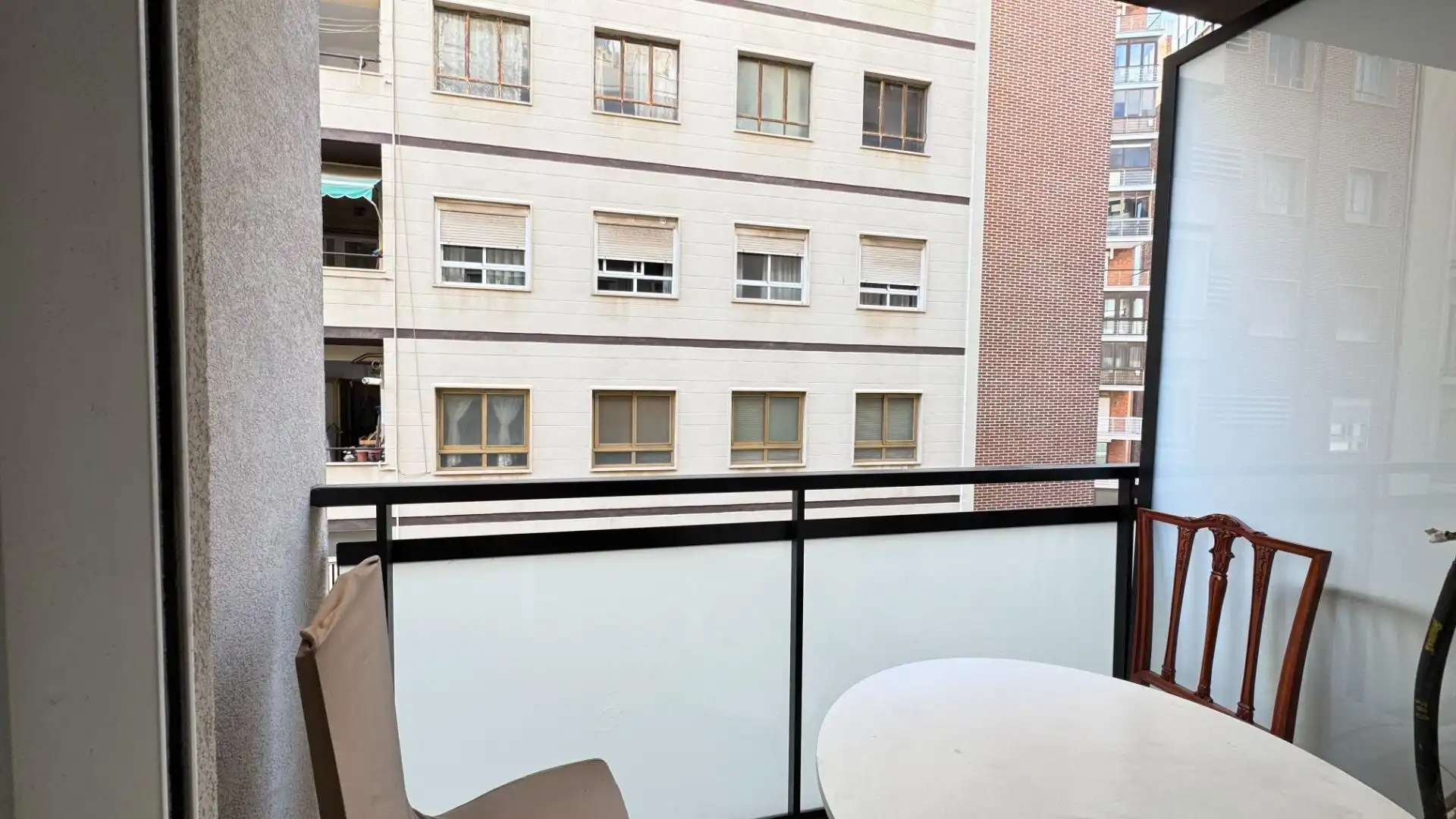 Terraza de Piso para compartir en Alicante / Alacant con Terraza, Amueblado y Alarma
