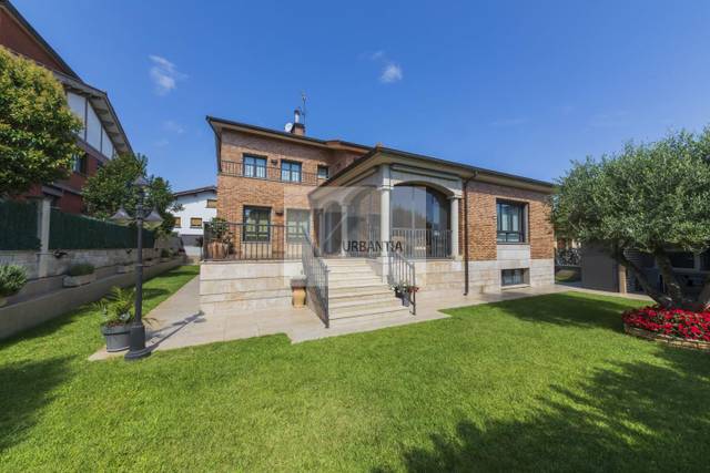 Casa-chalet en Venta en Travesía San Martín en Cizur