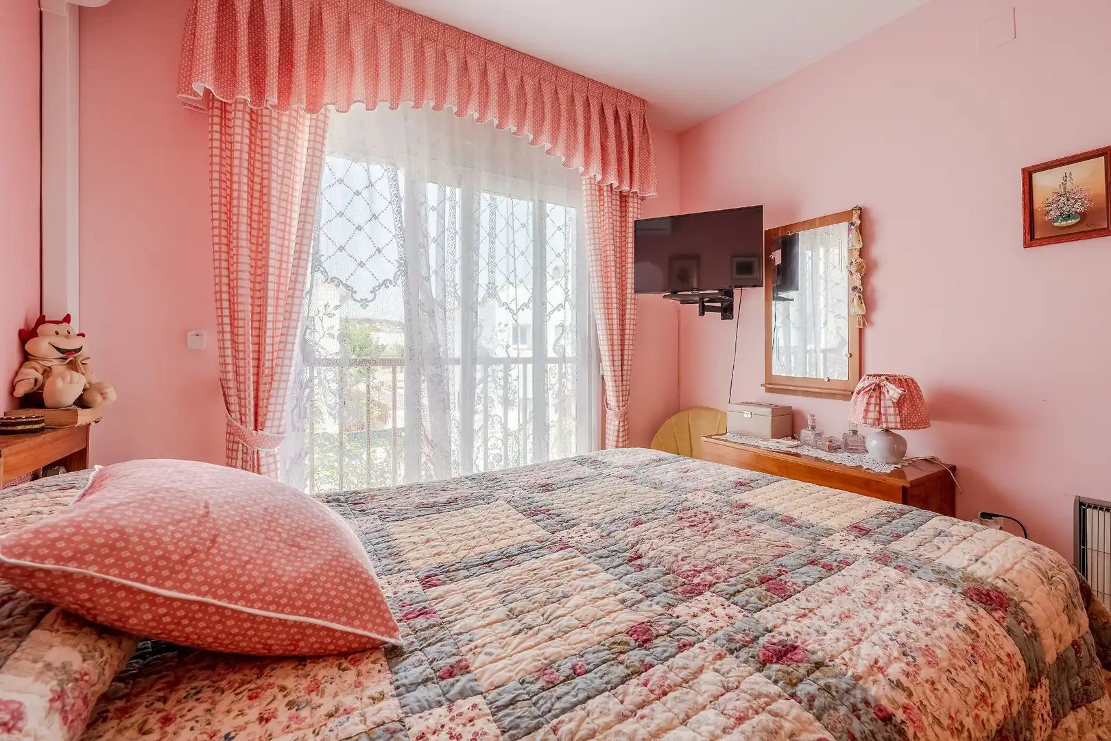 Dormitori de Casa adosada en venda en Cunit amb Aire condicionat, Calefacció i Jardí privat