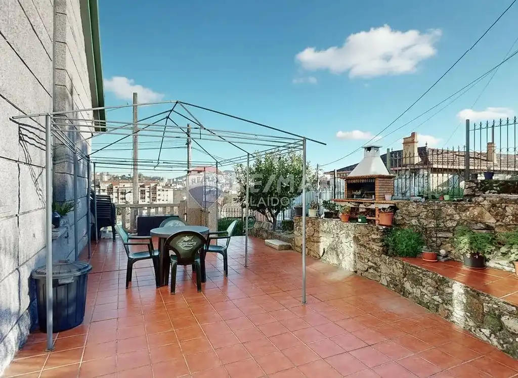 Terrace of Houses for sale in Vigo   with Heating, Private garden and Parquet flooring