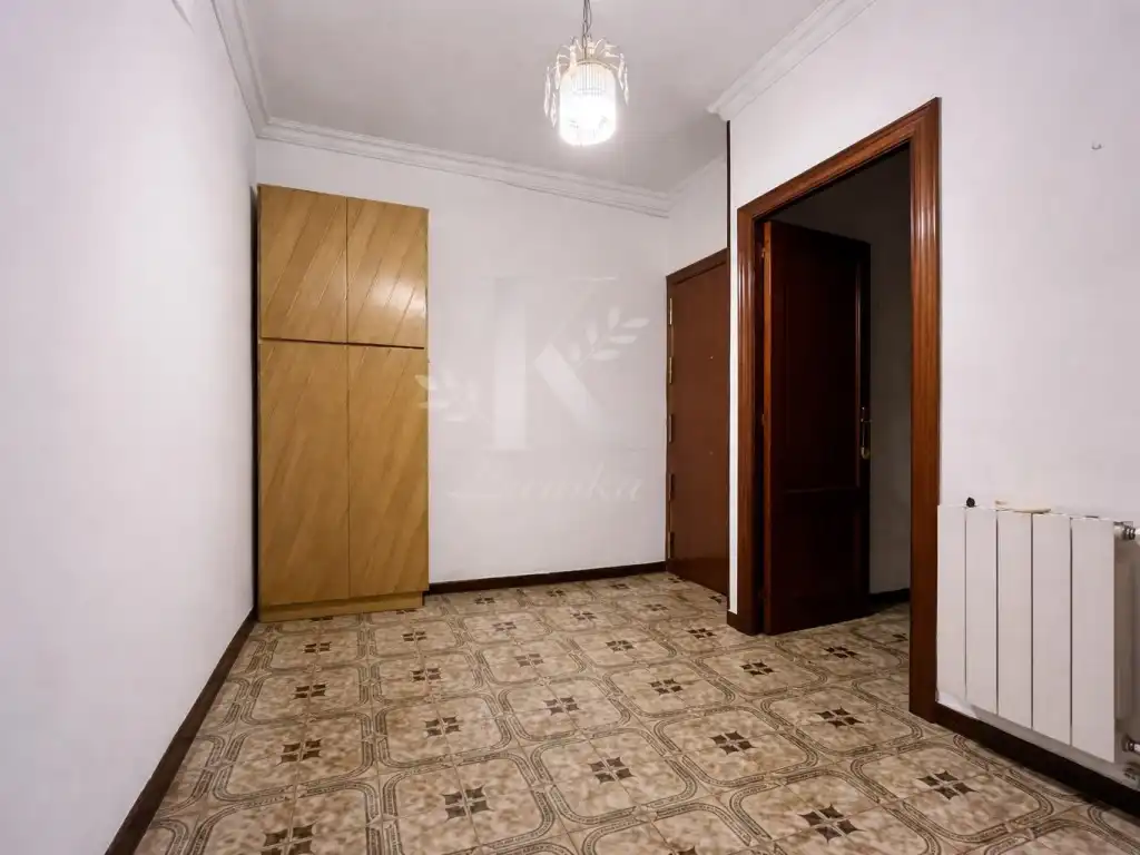 Piso en venta en Barcelona con Balcón