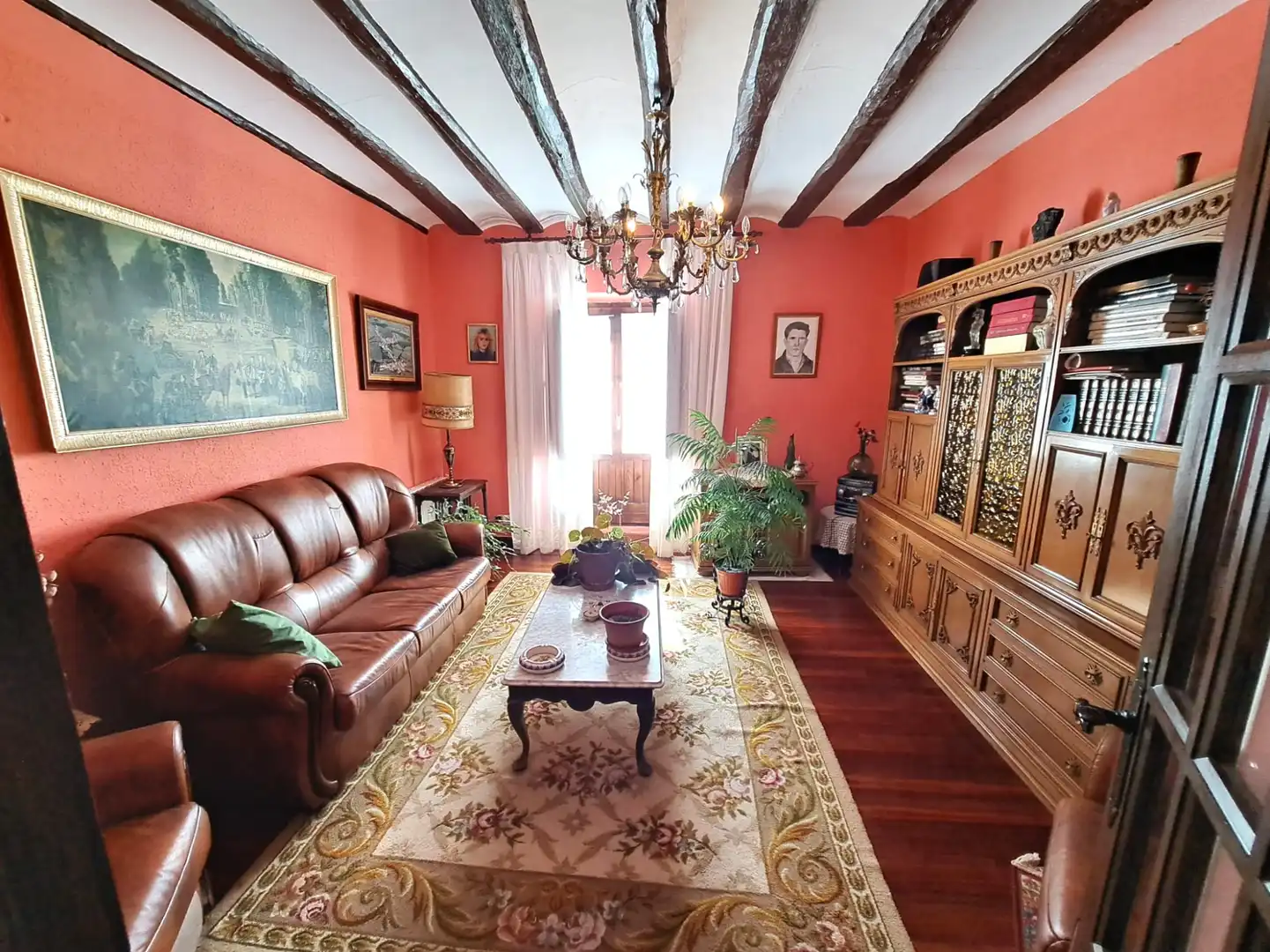 Sala d'estar de Casa adosada en venda en Baños de Rioja amb Calefacció, Jardí privat i Terrassa