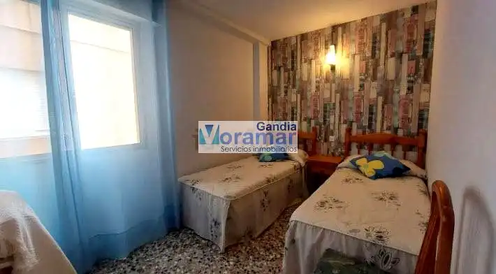 Bedroom of Flat for rent in Gandia