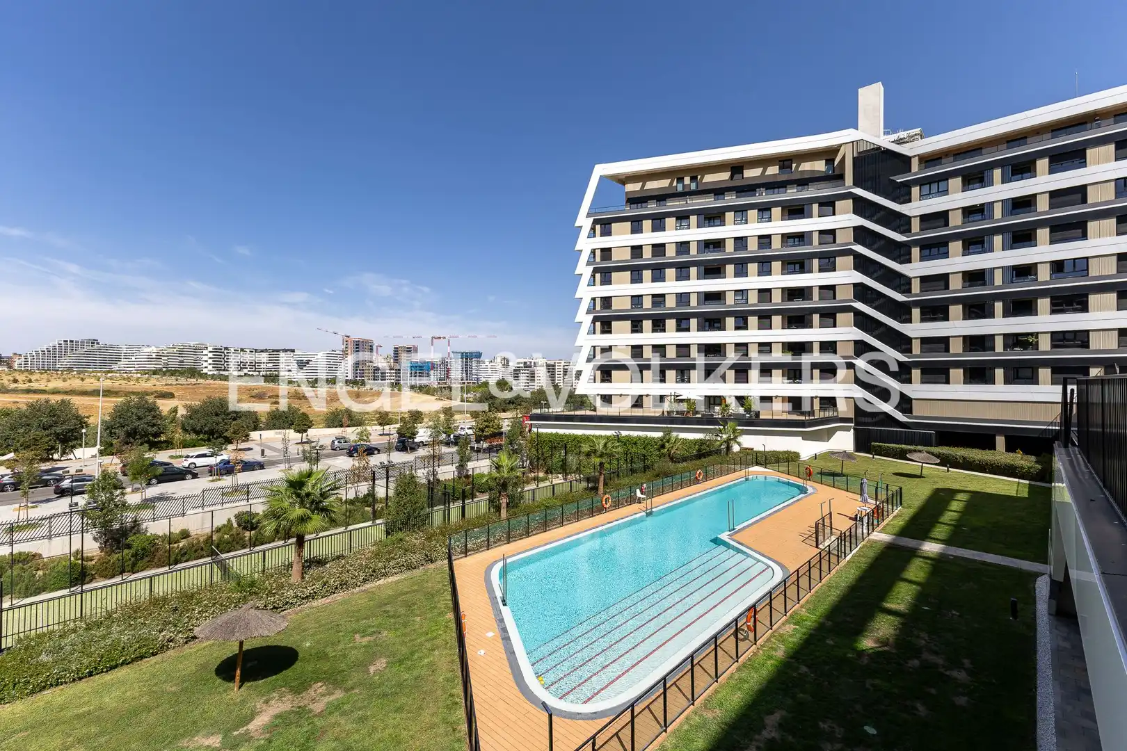 Schwimmbecken von Wohnung zur Miete in Hortaleza