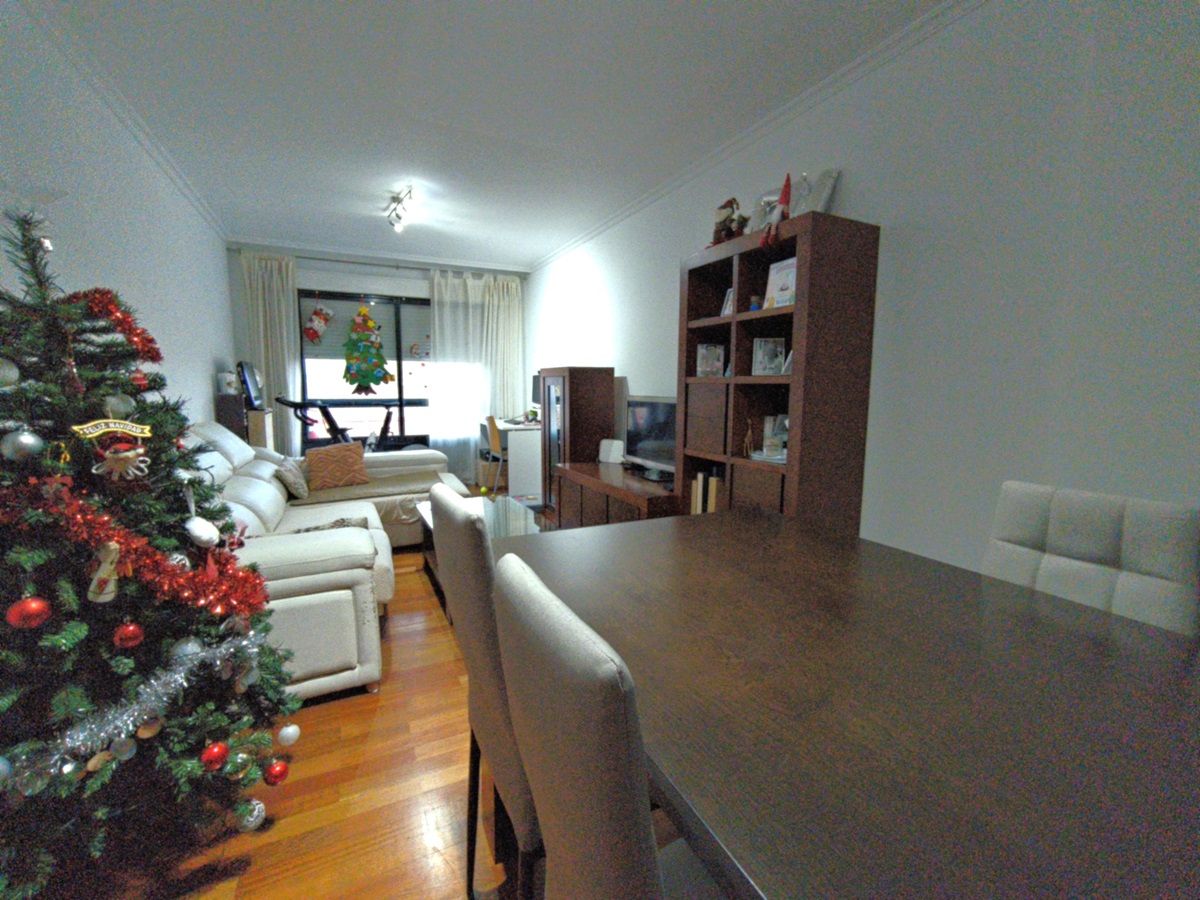 Sala d'estar de Pis en venda en Vilagarcía de Arousa amb Calefacció, Parquet i Traster