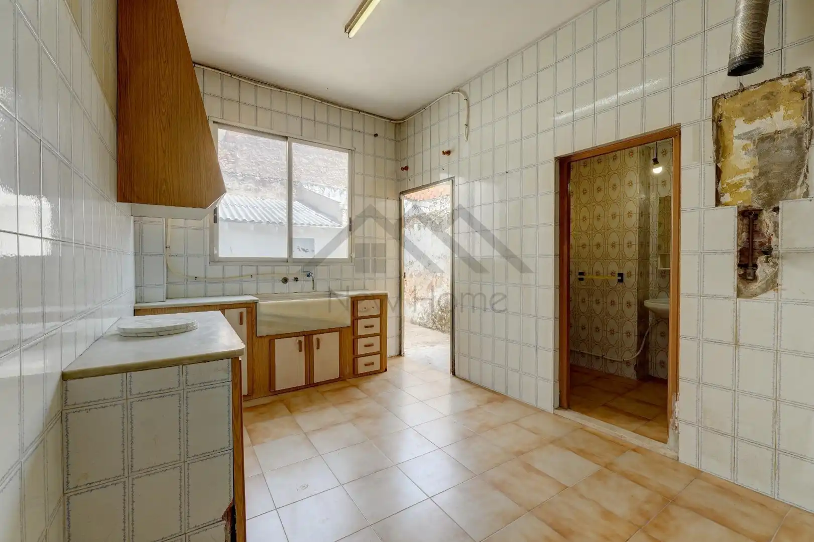 Cuina de Casa o xalet en venda en La Pobla de Vallbona amb Terrassa i Traster