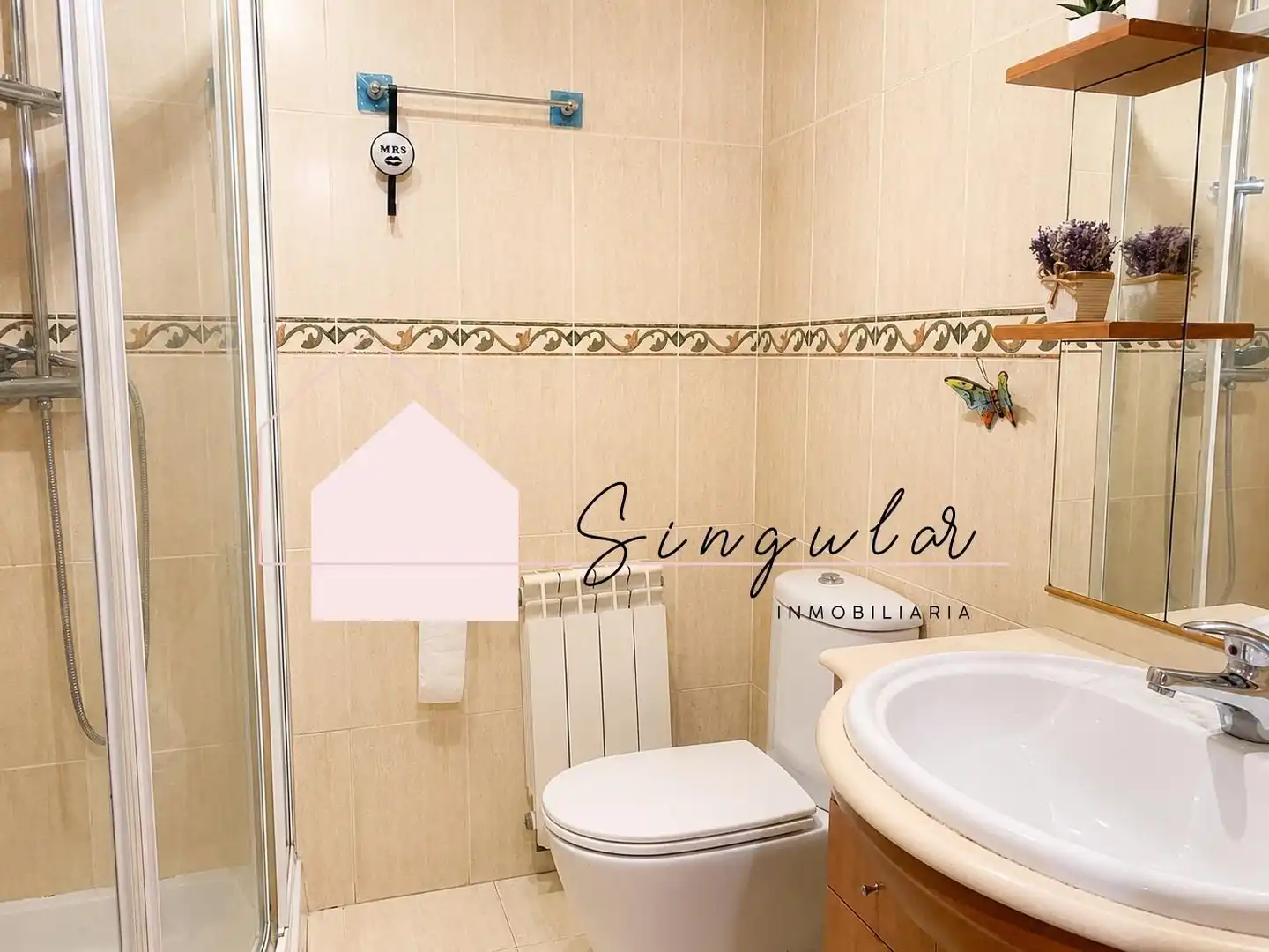 Badezimmer von Wohnung zum Verkauf in Vigo  mit Heizung und Abstellraum