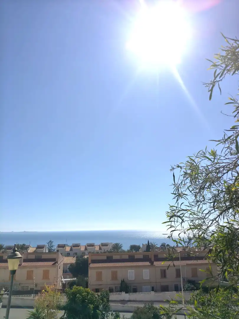Jardí de Casa adosada en venda en Santa Pola amb Aire condicionat, Calefacció i Jardí privat