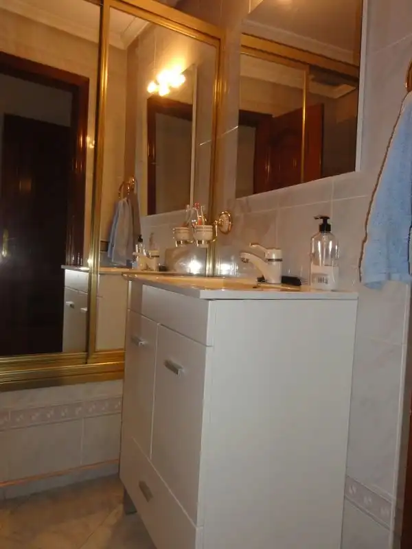 Bathroom of Houses for sale in Córdoba  with Terrace and Storage room