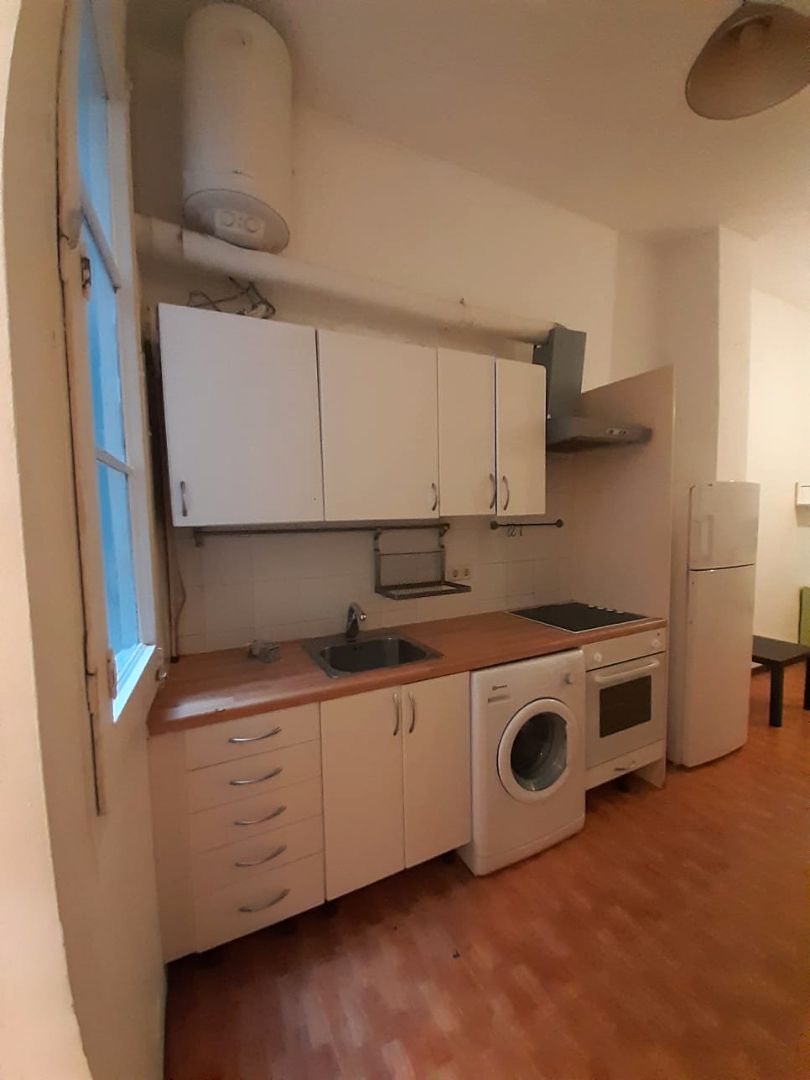 Cuina de Estudi de lloguer en  Barcelona Capital amb Moblat