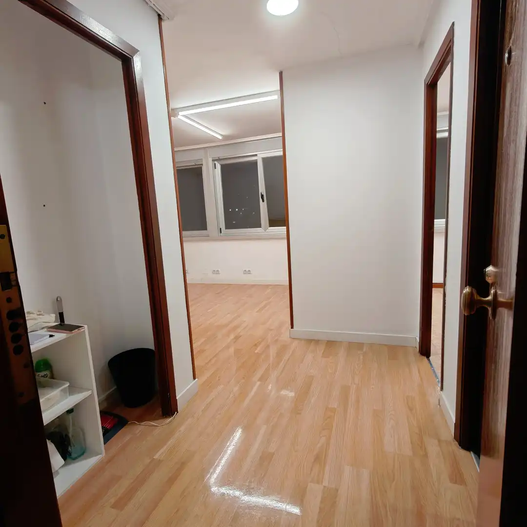 Büro zur Miete in A Coruña Capital  mit Möbliert
