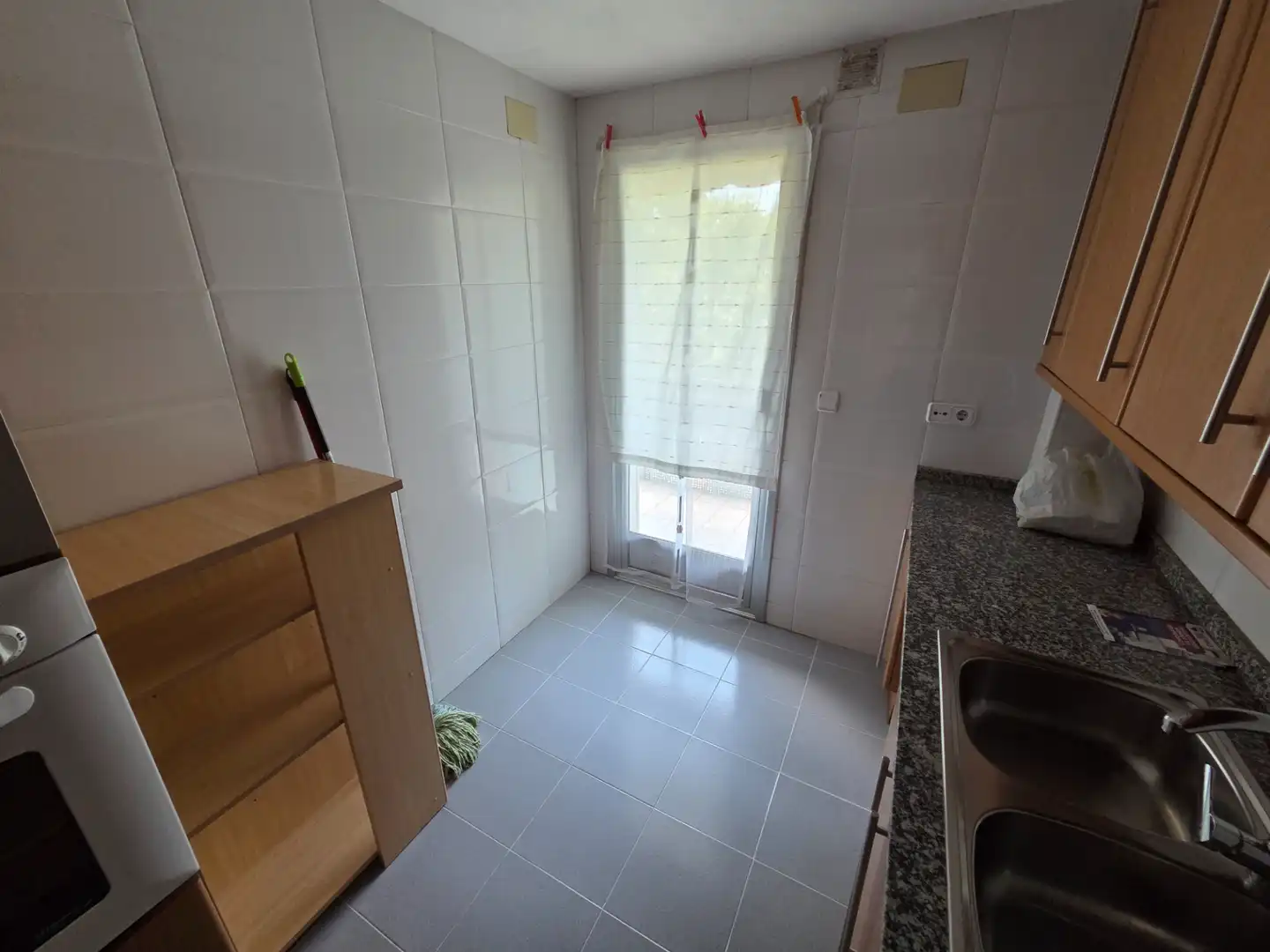 Cuina de Pis en venda en Vilafranca del Penedès amb Calefacció, Parquet i Forn