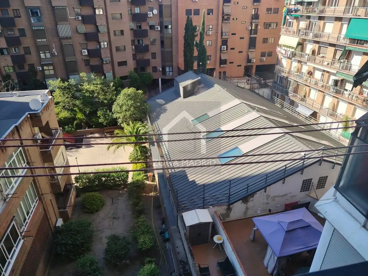 Vista exterior de Piso en venta en Madrid con Terraza