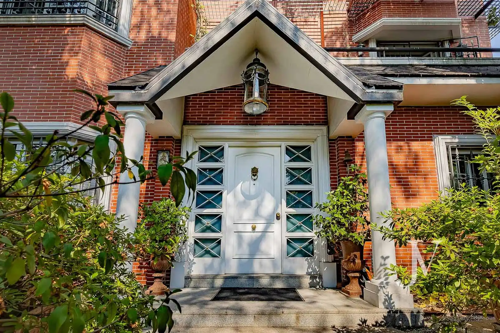 Vista exterior de Casa o chalet en venta en Madrid con Aire acondicionado, Calefacción y Jardín privado