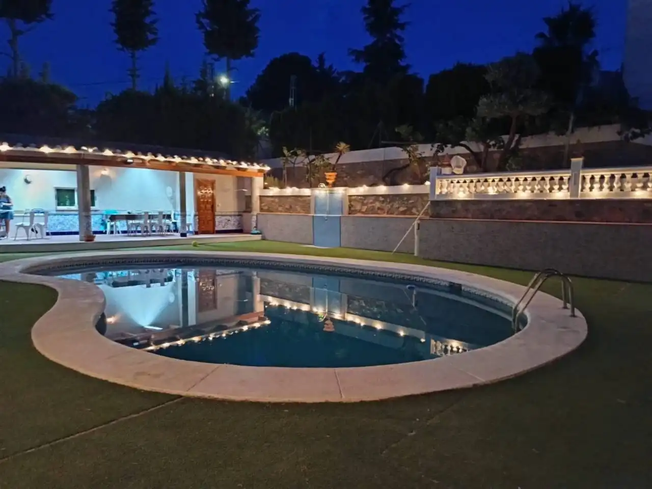 Piscina de Edificio en venta en Cúllar