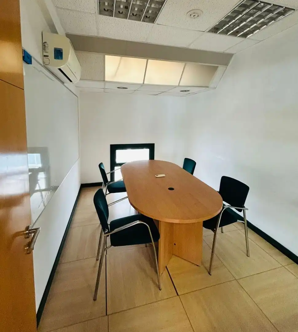 Büro zur Miete in A Coruña Capital  mit Heizung