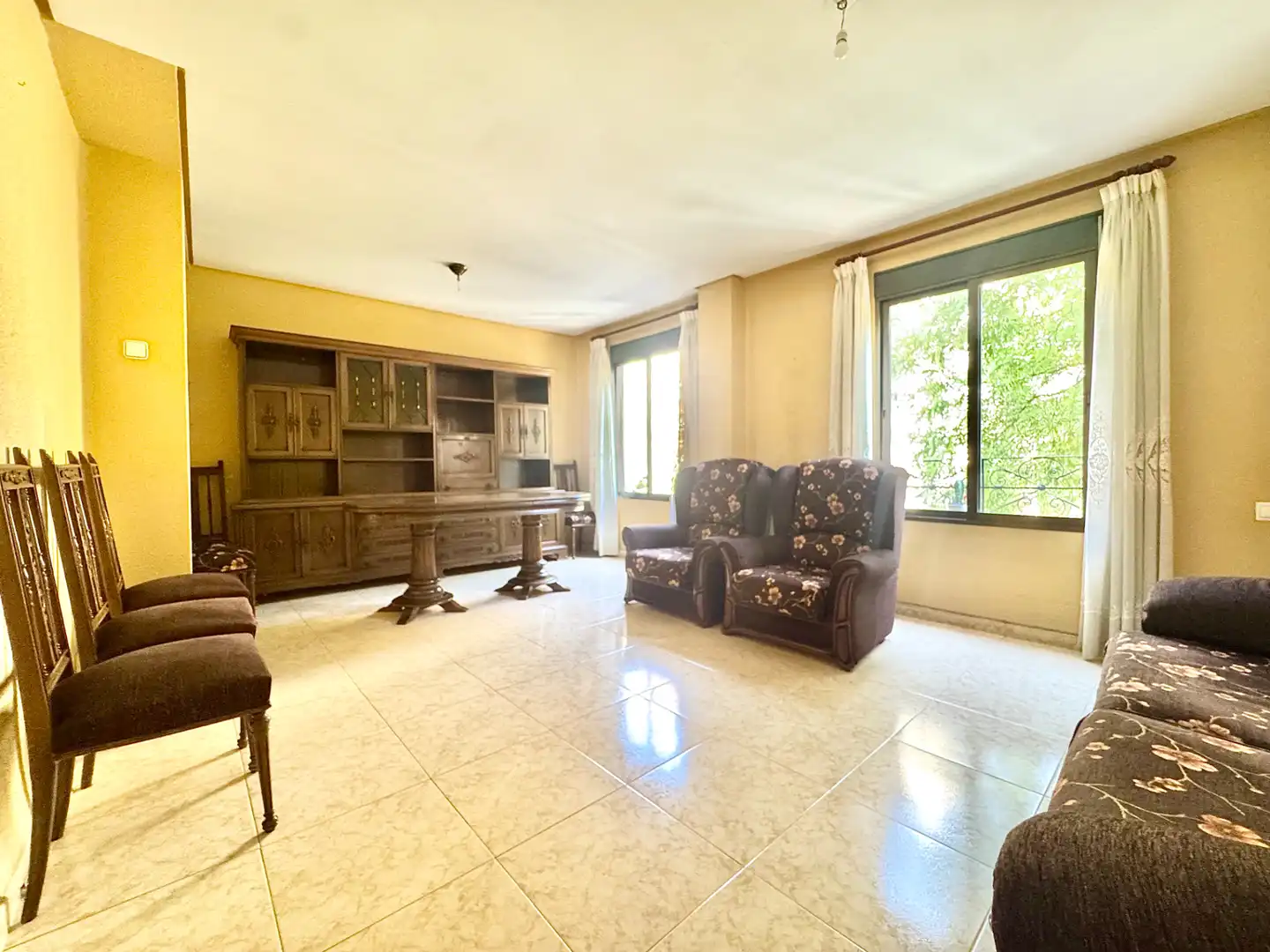 Piso con terraza en venta en Carrer de Ruaya