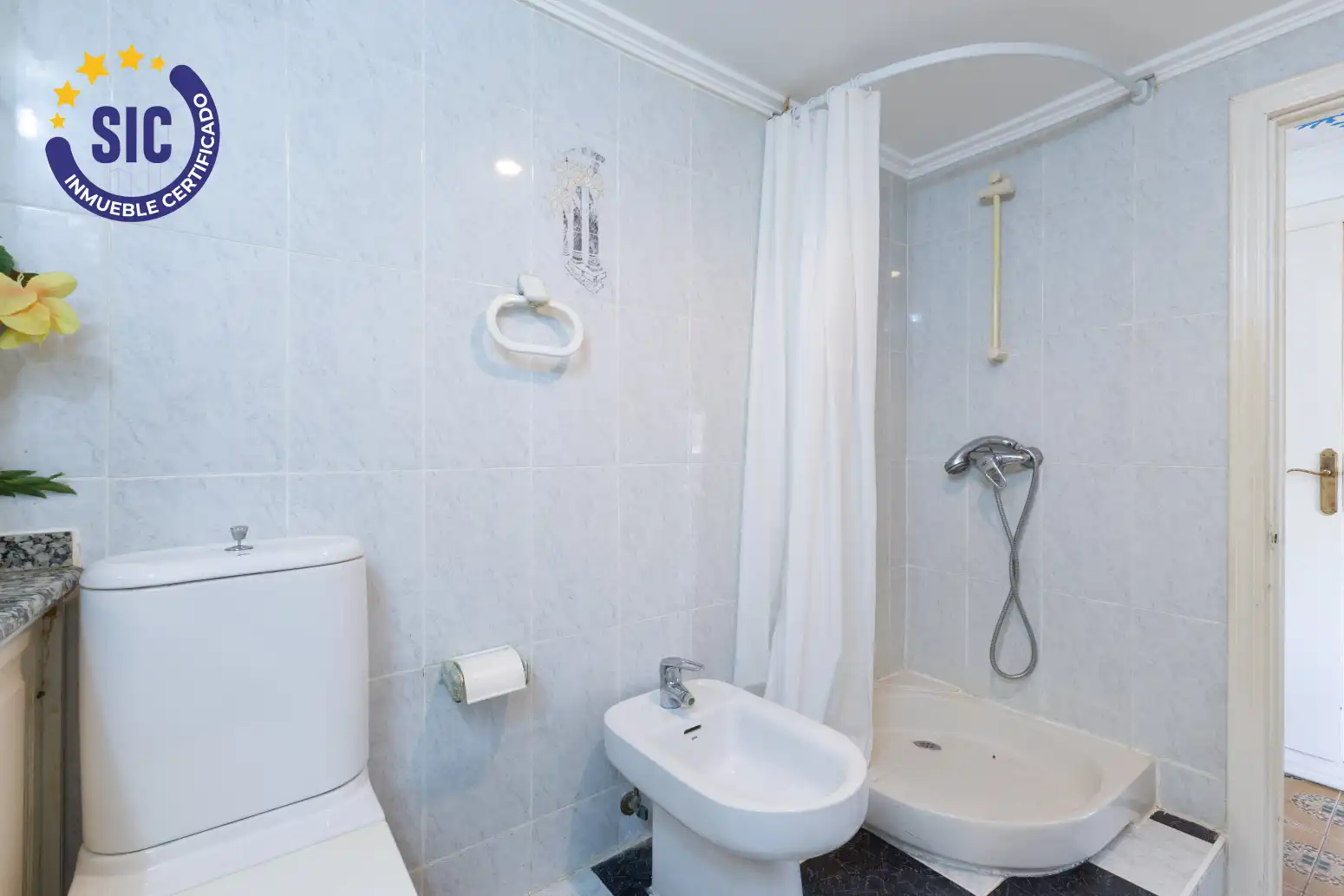 Badezimmer von Wohnung zum Verkauf in Sagunto / Sagunt mit Balkon