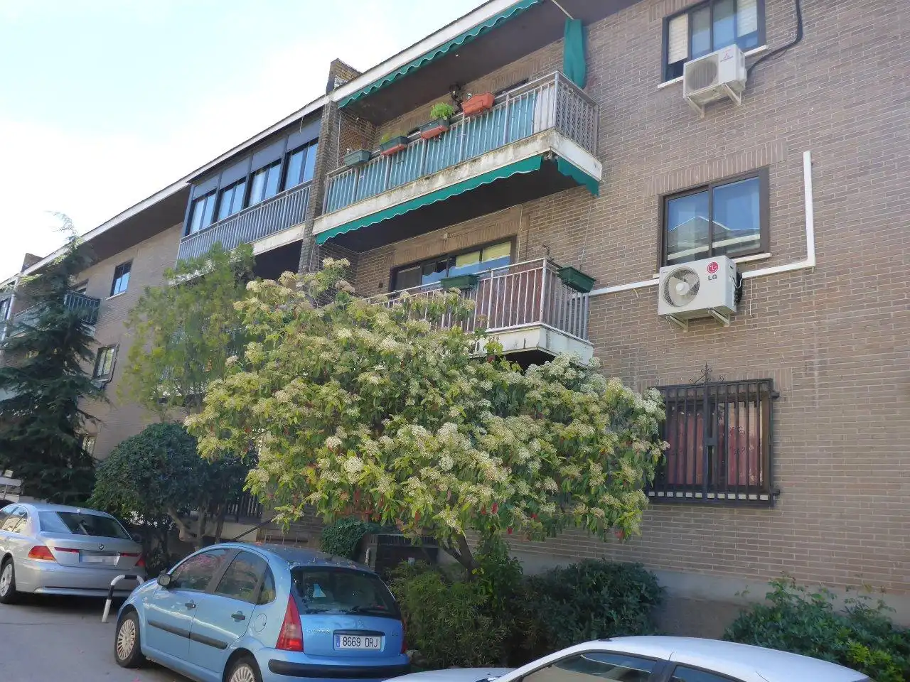 Vista exterior de Pis en venda en Residencial Jarama